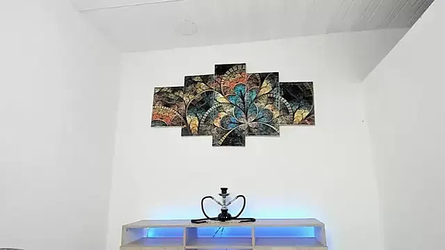 Hannahoff – webcam model profile photo Image 12