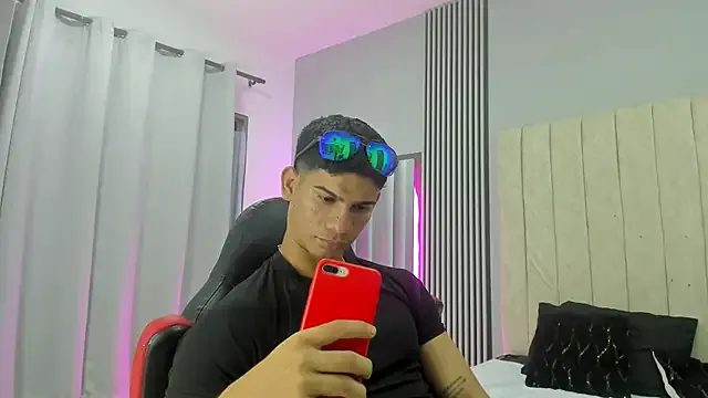 oxo_yuna_oxo – webcam model profile photo Image 15