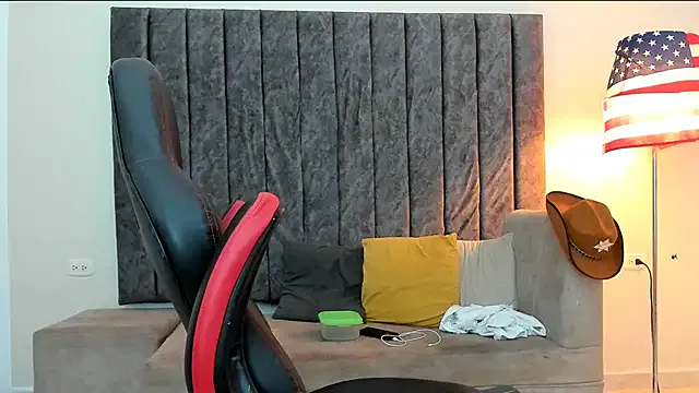 oxo_yuna_oxo – webcam model profile photo Image 2