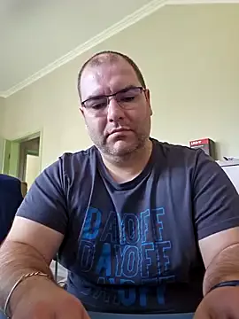 Andrew1900529 – webcam model profile photo