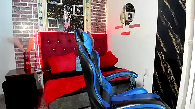 NANA_7 – webcam model profile photo Image 8