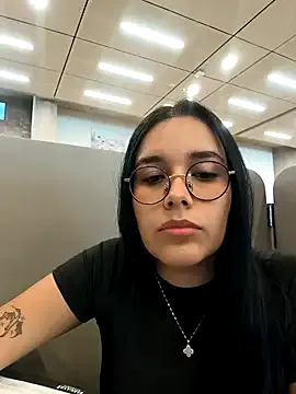 Queen_sofiyaa – webcam model profile photo Image 14