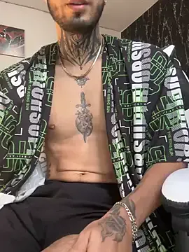 V-Hot-Sweti – webcam model profile photo Image 10