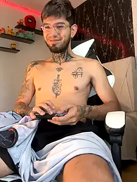 V-Hot-Sweti – webcam model profile photo Image 9