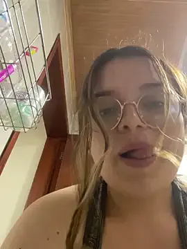 Aphrill – webcam model profile photo