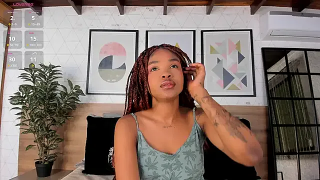 oxo_yuna_oxo – webcam model profile photo Image 13