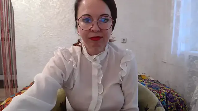 oxo_yuna_oxo – webcam model profile photo Image 2