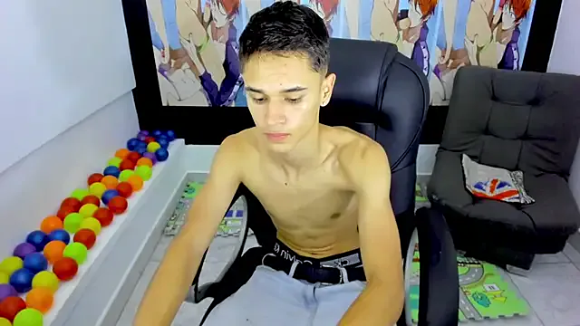 hina_porn – webcam model profile photo Image 10