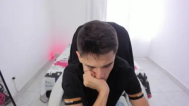 hina_porn – webcam model profile photo Image 12