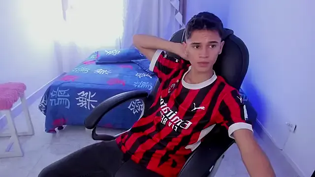 hina_porn – webcam model profile photo Image 15