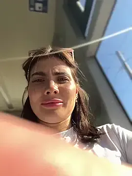 Garima_G – webcam model profile photo Image 11