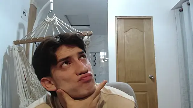 Stevenjt – webcam model profile photo Image 14