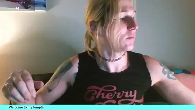 Crystal_Valentine – webcam model profile photo Image 7