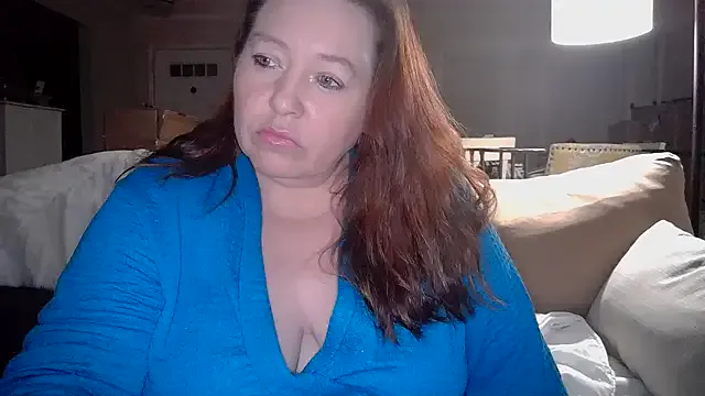 oxo_yuna_oxo – webcam model profile photo Image 4