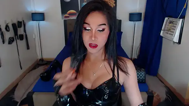 oxo_yuna_oxo – webcam model profile photo Image 7