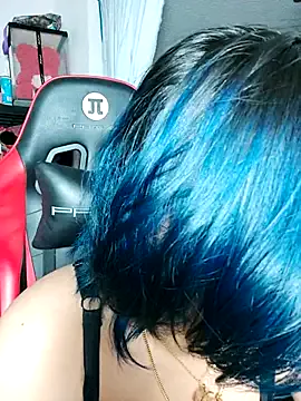 krysstal003 – webcam model profile photo Image 6