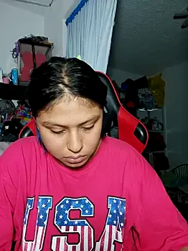 krysstal003 – webcam model profile photo Image 9