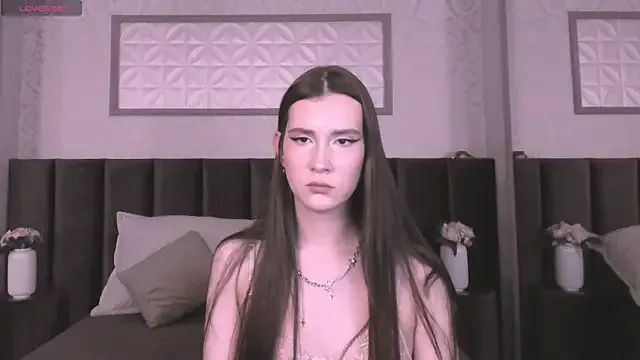 ManaMi-maru – webcam model profile photo Image 3