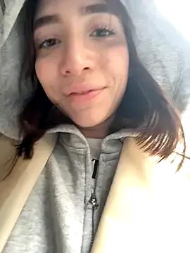 Mia--meow – webcam model profile photo Image 16