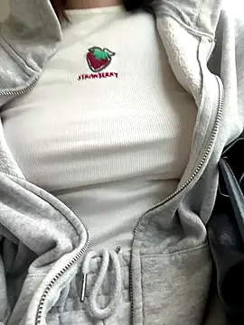 Mia--meow – webcam model profile photo Image 18