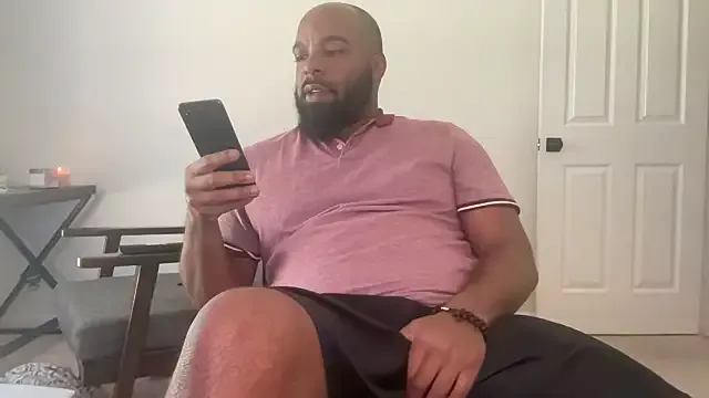 Queen_sofiyaa – webcam model profile photo Image 12