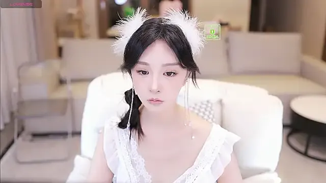 EvanyaRose – webcam model profile photo Image 10