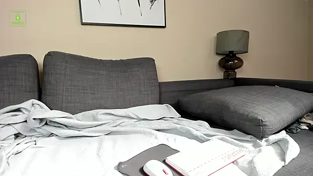 Garima_G – webcam model profile photo Image 3