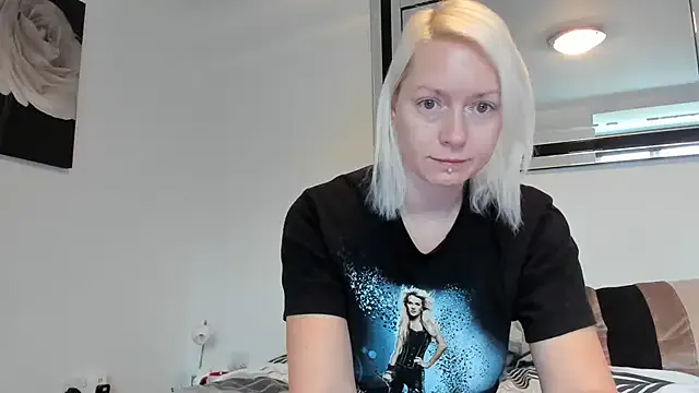 ManaMi-maru – webcam model profile photo Image 13