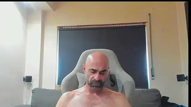 dirtypub – webcam model profile photo Image 5