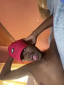 BigAndBeaut – webcam model profile photo