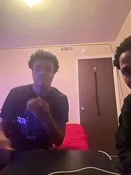 hao105 – webcam model profile photo Image 2