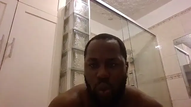 maataaan – webcam model profile photo Image 18