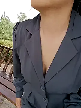 Hannahoff – webcam model profile photo Image 3