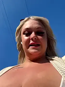 oxo_yuna_oxo – webcam model profile photo Image 15