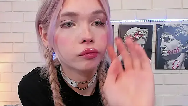 oxo_yuna_oxo – webcam model profile photo Image 15