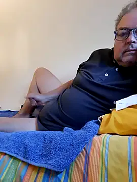 dirtypub – webcam model profile photo Image 11