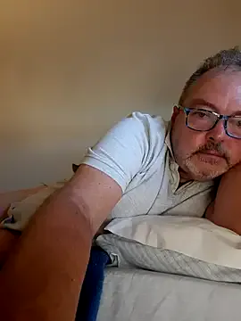 dirtypub – webcam model profile photo Image 13