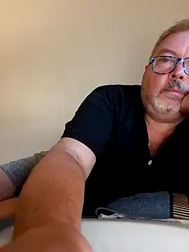 dirtypub – webcam model profile photo Image 14