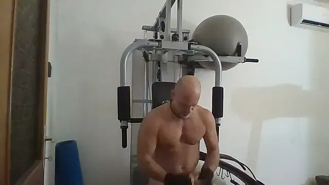 dirtypub – webcam model profile photo Image 15