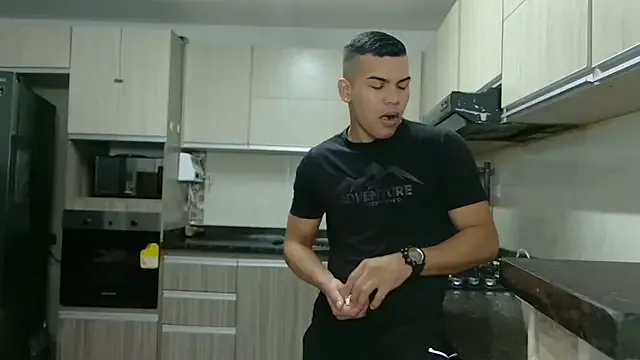 Queen_sofiyaa – webcam model profile photo Image 13