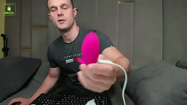 oxo_yuna_oxo – webcam model profile photo Image 17