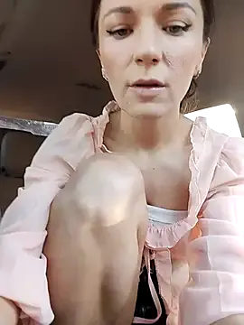 Megu_Melon – webcam model profile photo Image 15