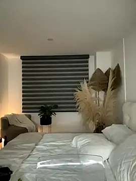 Missy – webcam model profile photo Image 18