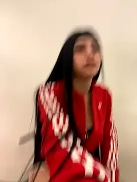 maataaan – webcam model profile photo Image 14