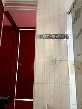 maataaan – webcam model profile photo Image 4