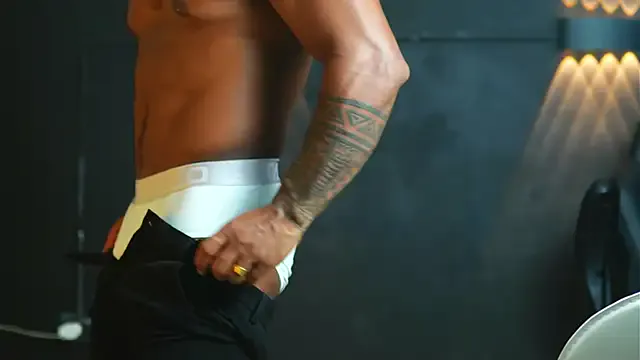 CallumMuscle Image 10