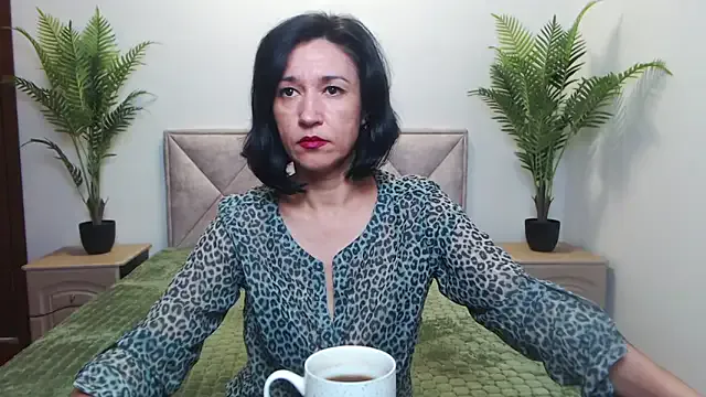 Awesomelusty – webcam model profile photo Image 16