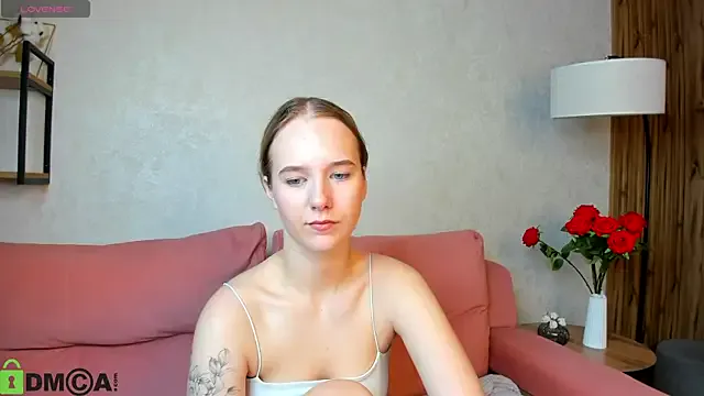 AliceSampaoli – webcam model profile photo Image 3