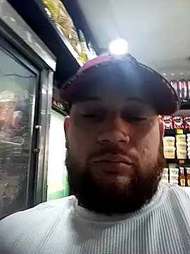 Yui-Ch – webcam model profile photo Image 18