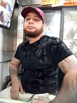 Yui-Ch – webcam model profile photo Image 5